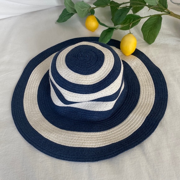 Baby Girl Sun Hat Age 5-6 Years - Picture 1 of 6